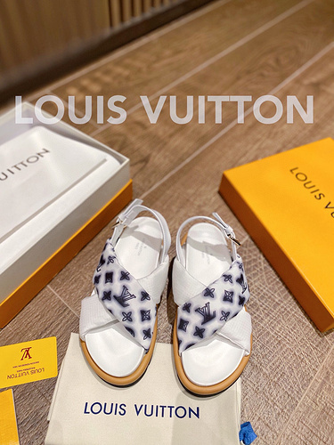 LV couple with thick bottom slippers 35-45-67652c3c